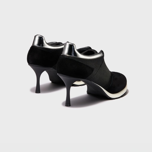Elegant Black Women's Heels - Picture 3 of 7